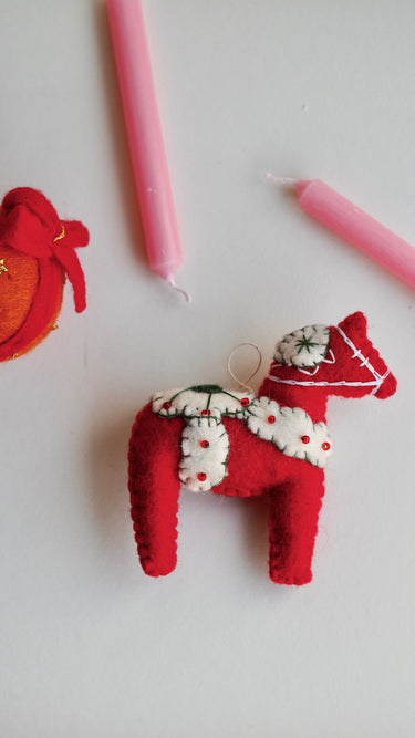Christmas Ornament Dala Horse
