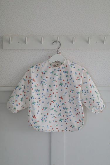 Cape Bib 'Peter in Blueberry Land'