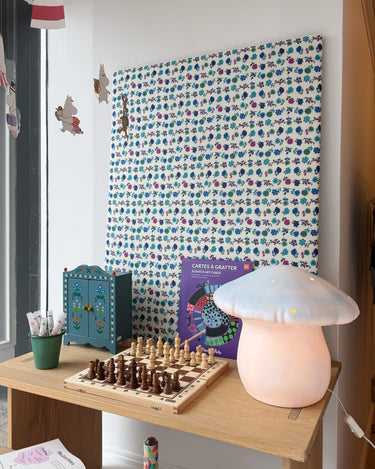 Opslagstavle med Liberty Stof