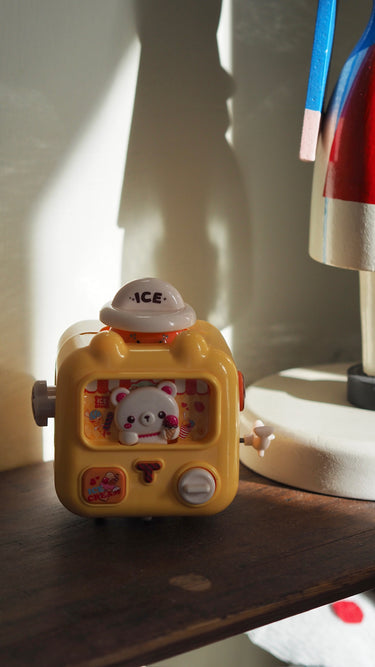 Wind-up Ice Cream Van