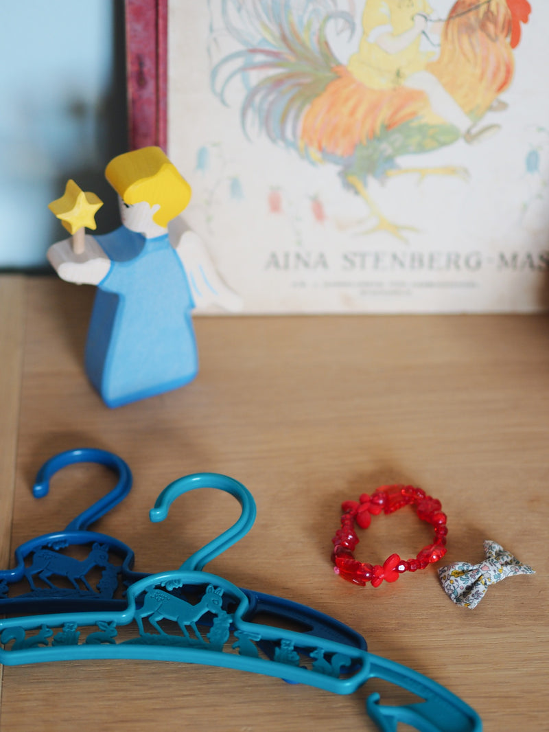 Baby Hanger, Gentian Blue